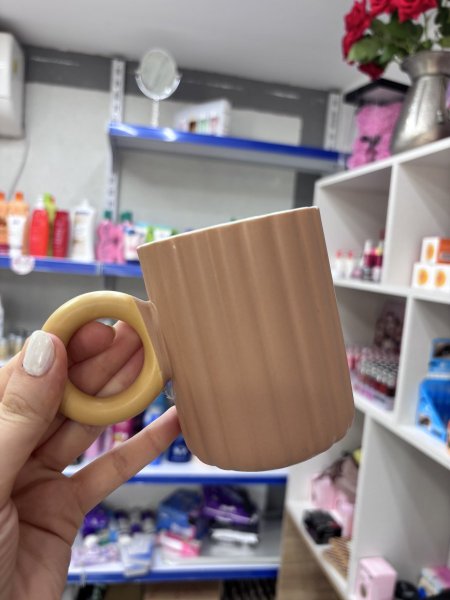فناجين ملونة