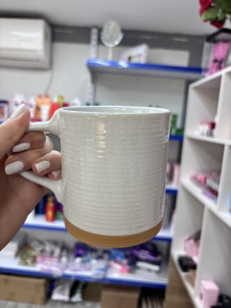 فنجان ابيض
