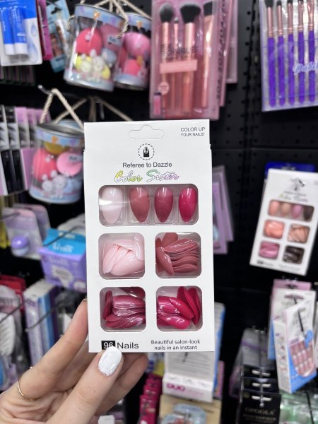 اظافر ملونة للايدين 💅🏻